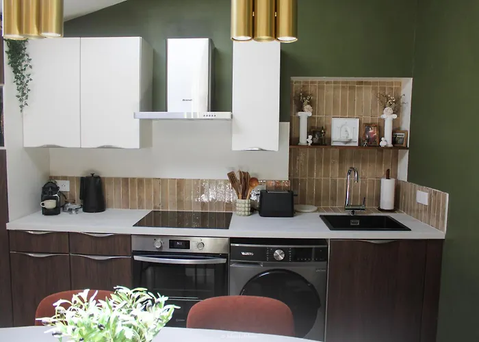 L Escale Antique * Nimes