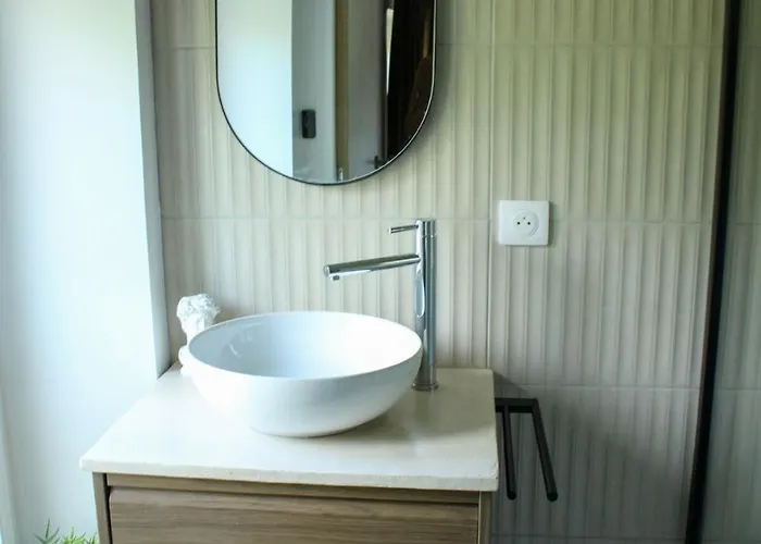 L Escale Antique * Nimes